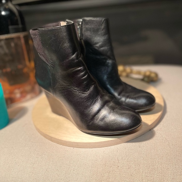 Michael Kors | Bromley Wedge Black Ankle Boot 6M - Picture 6 of 14